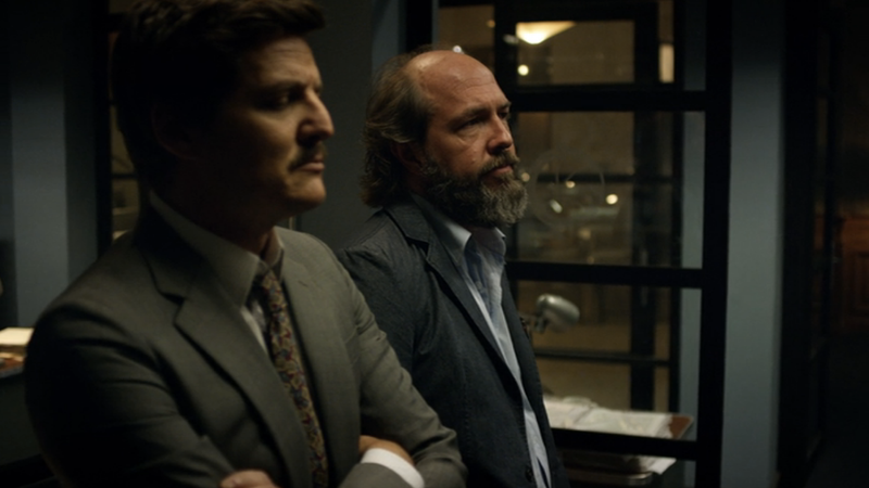 Pedro Pascal, Eric Lange (Screenshot: Netflix)